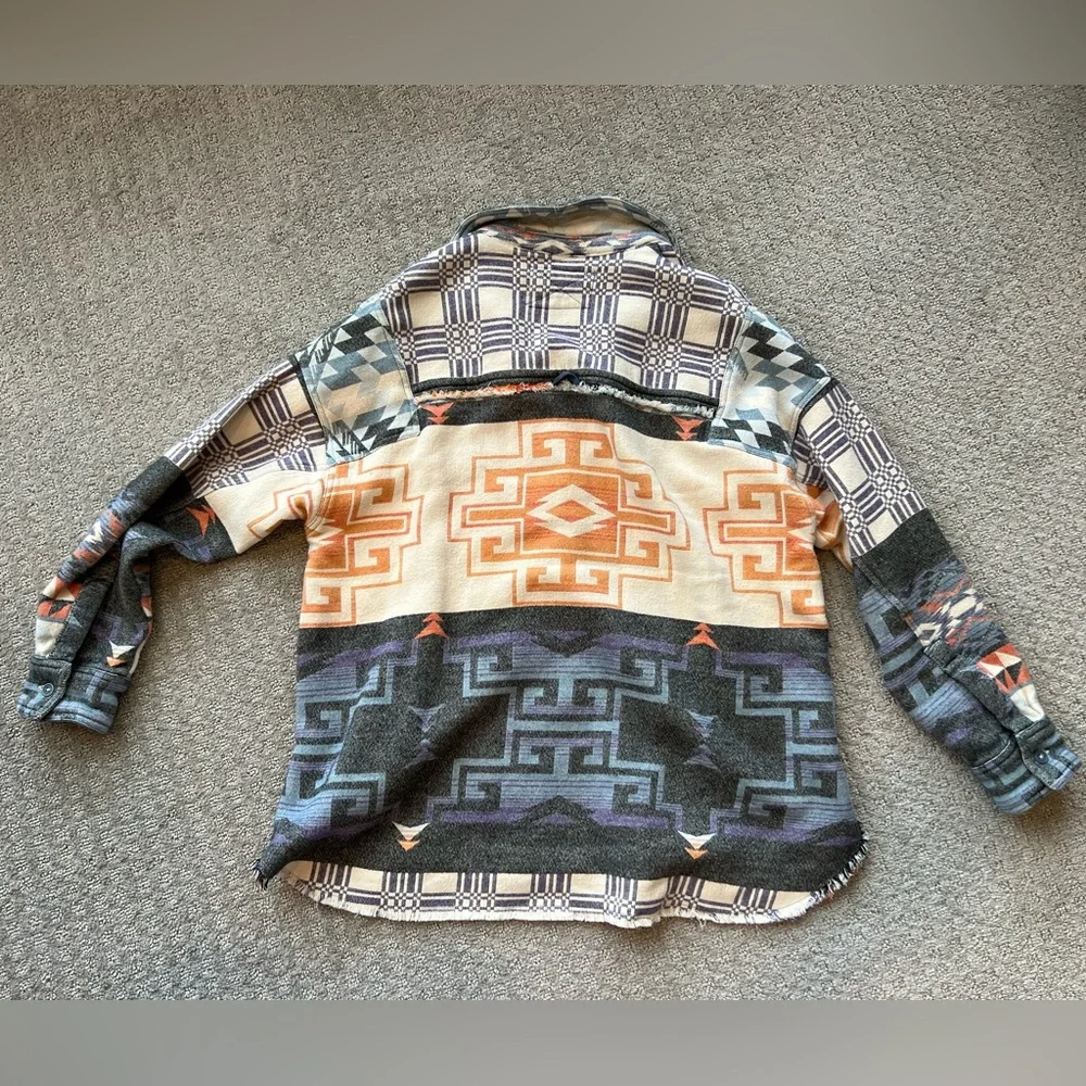 Like New We The Free Arizona Sky Pullover - Picture 3 of 5